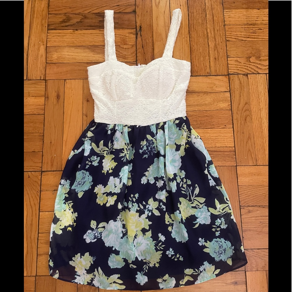 iZ Byer White Lace and Navy Floral Juniors Dress  1